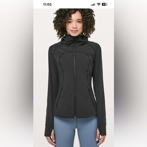 NWOT Lululemon Mist Over Windbreaker- Size: 8; Black